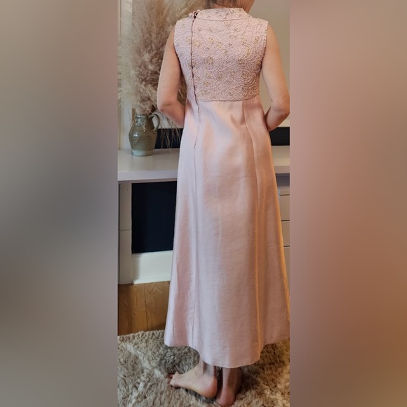 Vintage ‘Dynasty’ embroidered, beaded light pink empire Silk dress sz xs small - Picture 12 of 13